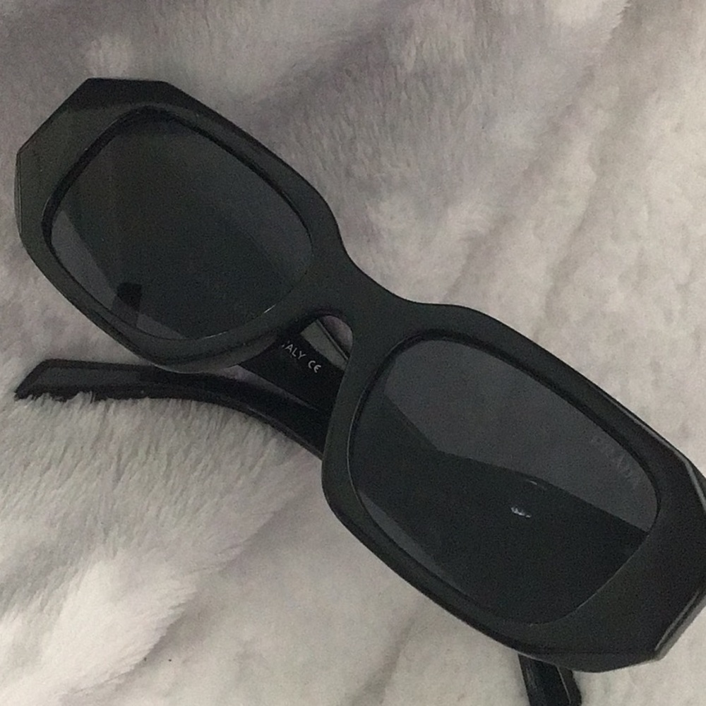 Spectacular Prada Sunglasses - image 8